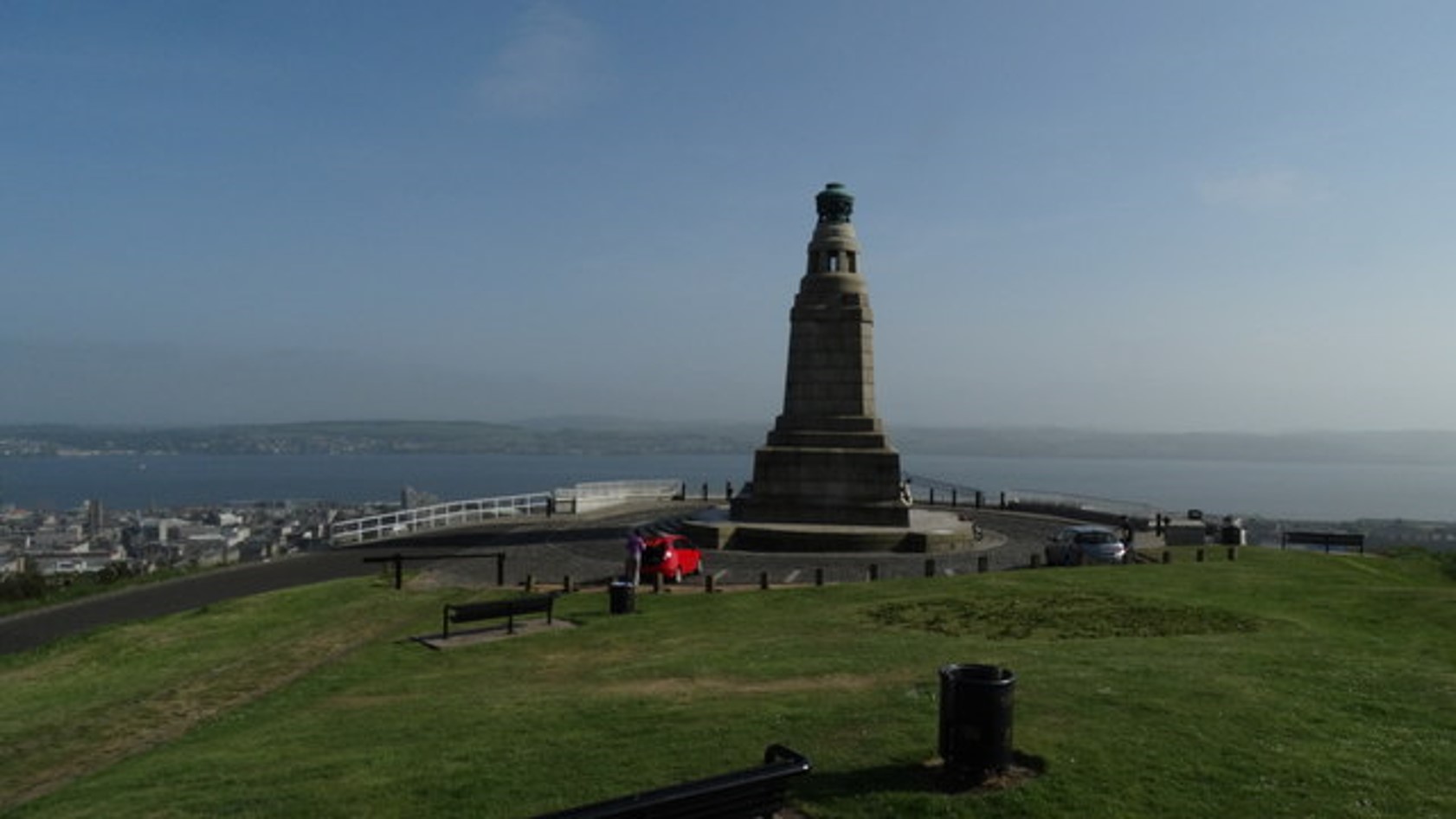 Dundee Law